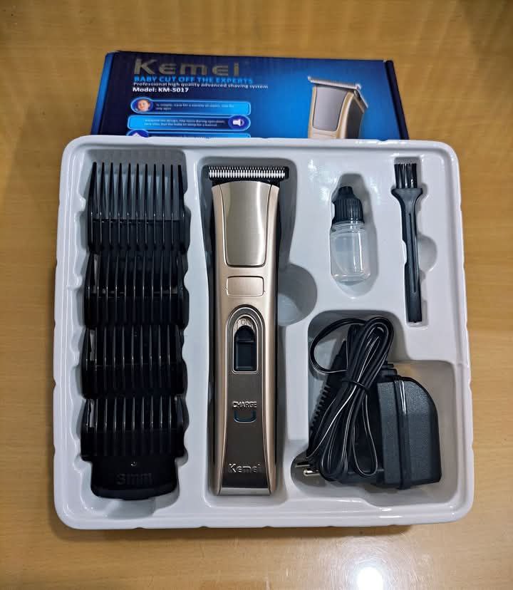 Kemei-KM-5017 Kemei KM-5017 Hair Clipper / Beard Trimmer